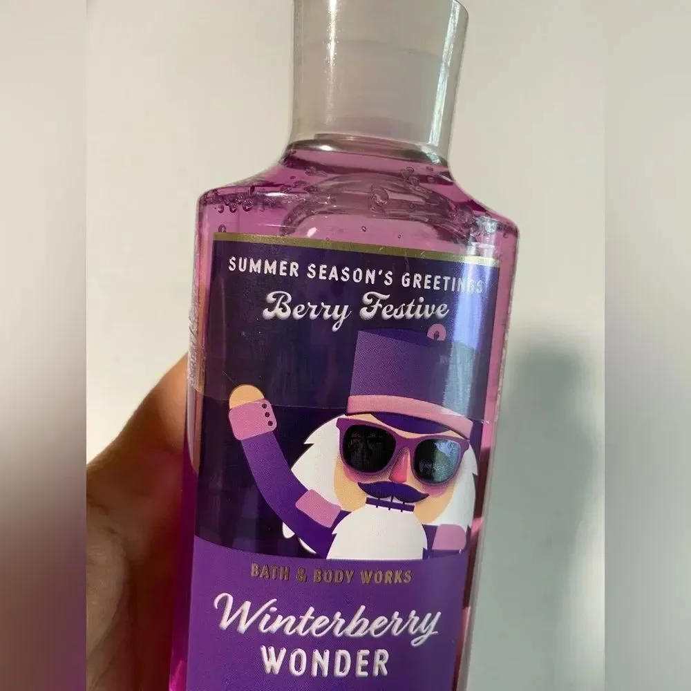 Bath & Body Works WINTERBERRY WONDER BATH SHOWER GEL BODY WASH NEW